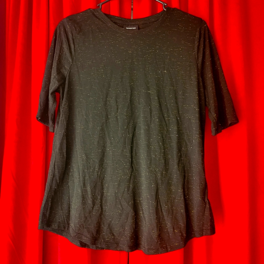 3/4 Sleeve Black Top With Gold Detailing